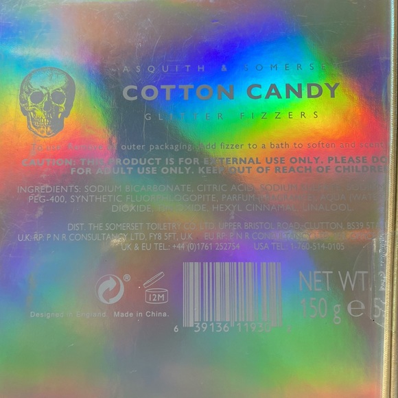 Boxed set of 2 Glitter Skull Cotton Candy Scented Bath Fizzers / Bath Bombs NWT - Picture 5 of 8